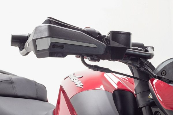 PROT MANO GHOST NEGRO/GRIS PULSAR 135 180 200NS (2 LADOS)